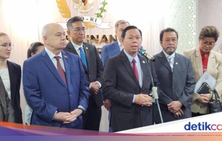 Ketua DPD RI Bahas Kerja Sama Pendidikan dengan Senator Rusia