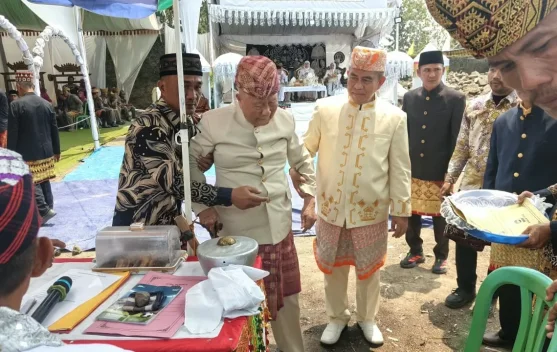 Bustami Zainudin Ajak Generasi Muda DPD RI Lestarikan Nilai Budaya Begawi
