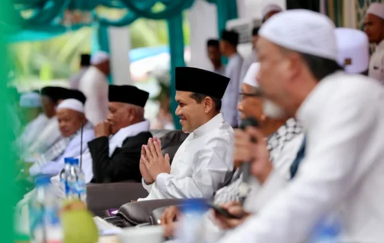 Dek Fadh Hadiri Maulid Nabi dan Muzakarah Ulama Aceh Ke-15