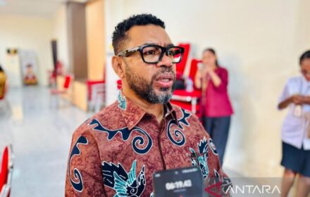 Filep Wamafma Desak Evaluasi Nasional Penanganan Konflik Papua oleh Pemerintah