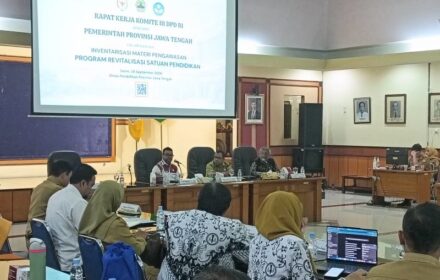 Filep Wamafma Dorong Revitalisasi Sekolah Jateng Menjangkau Semua yang Membutuhkan