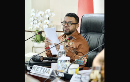 Filep Wamafma Minta Audit PI 10 Persen BP Tangguh untuk Papua Barat