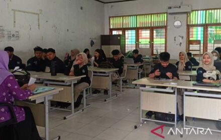 Aji Mirni Mawarni Usulkan CSR Tambang Menanggung Pendidikan Anak di Kawasan Kaltim