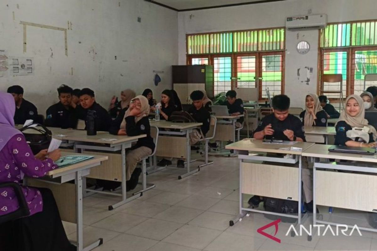 Aji Mirni Mawarni Usulkan CSR Tambang Menanggung Pendidikan Anak di Kawasan Kaltim