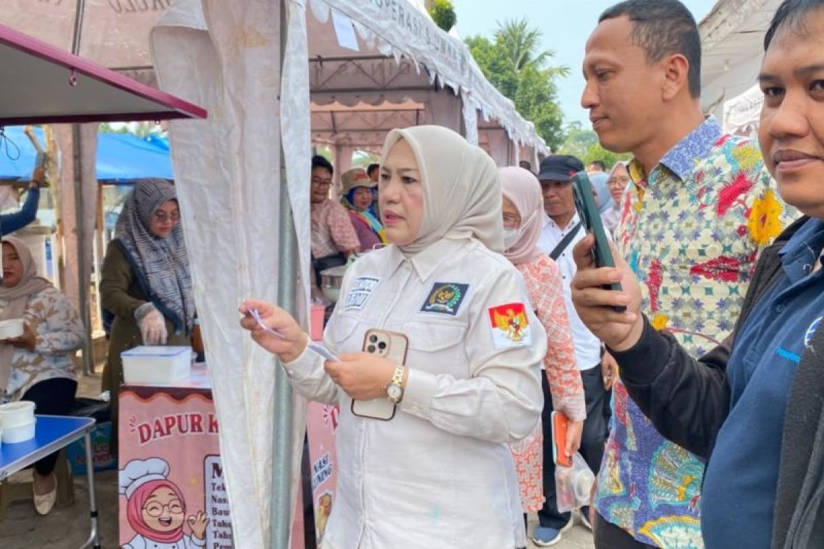 DPD RI Perkenalkan Produk UMKM Bengkulu Lewat Bazar Gratis dan Sembako Murah