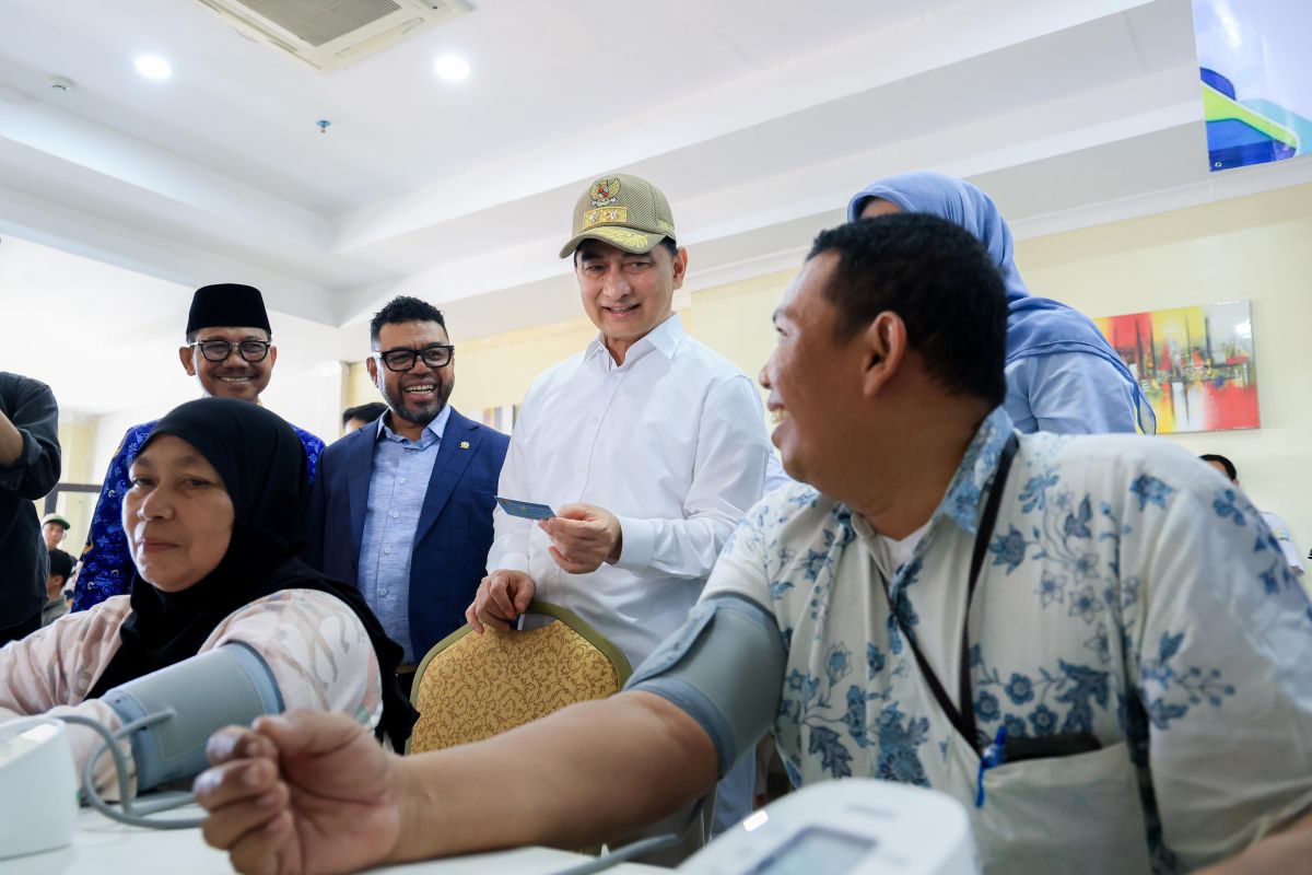 Filep Wamafma Soroti Capaian CKG Banten Jadi Rujukan Nasional