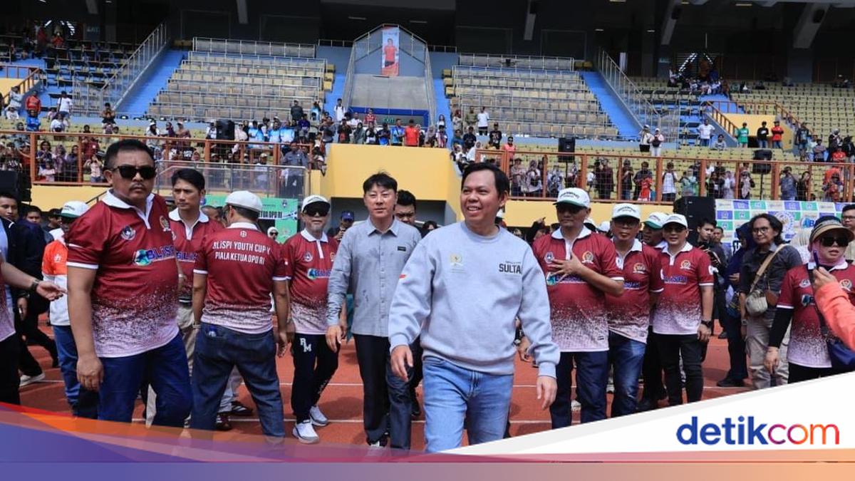 Ketua DPD RI Dorong Pembinaan Talenta Sepakbola Daerah Lewat BLISPI Youth Cup V