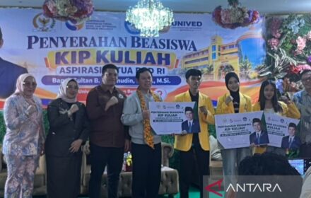 Sultan Najamudin Perluas Akses Kuliah Mahasiswa Dehasen Bengkulu lewat Beasiswa KIP Kuliah