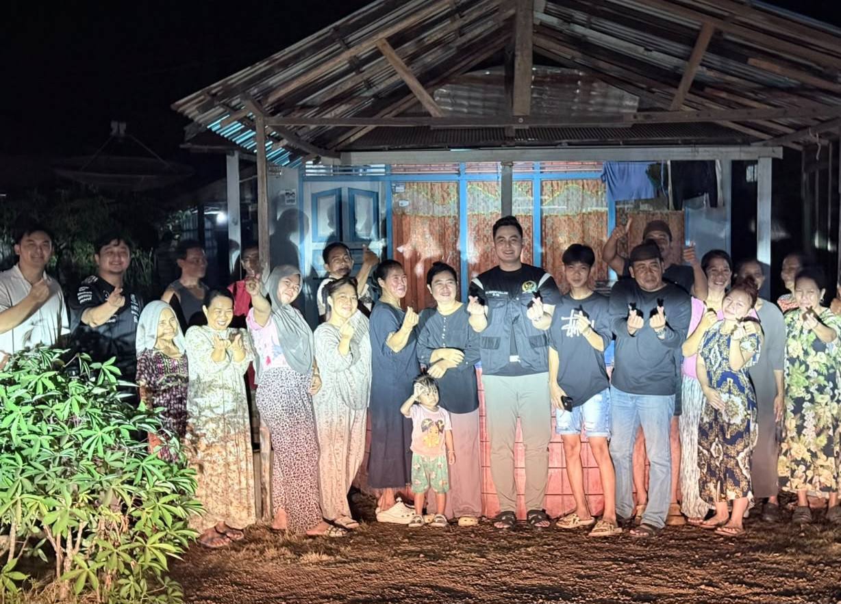 Anggota DPD RI Dayat El Salurkan Bantuan Air Bersih untuk Warga Tanah Laut