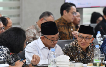 Mendikdasmen Pastikan Guru Makin Sejahtera, Komite III DPD RI Dengar Penataan 2027
