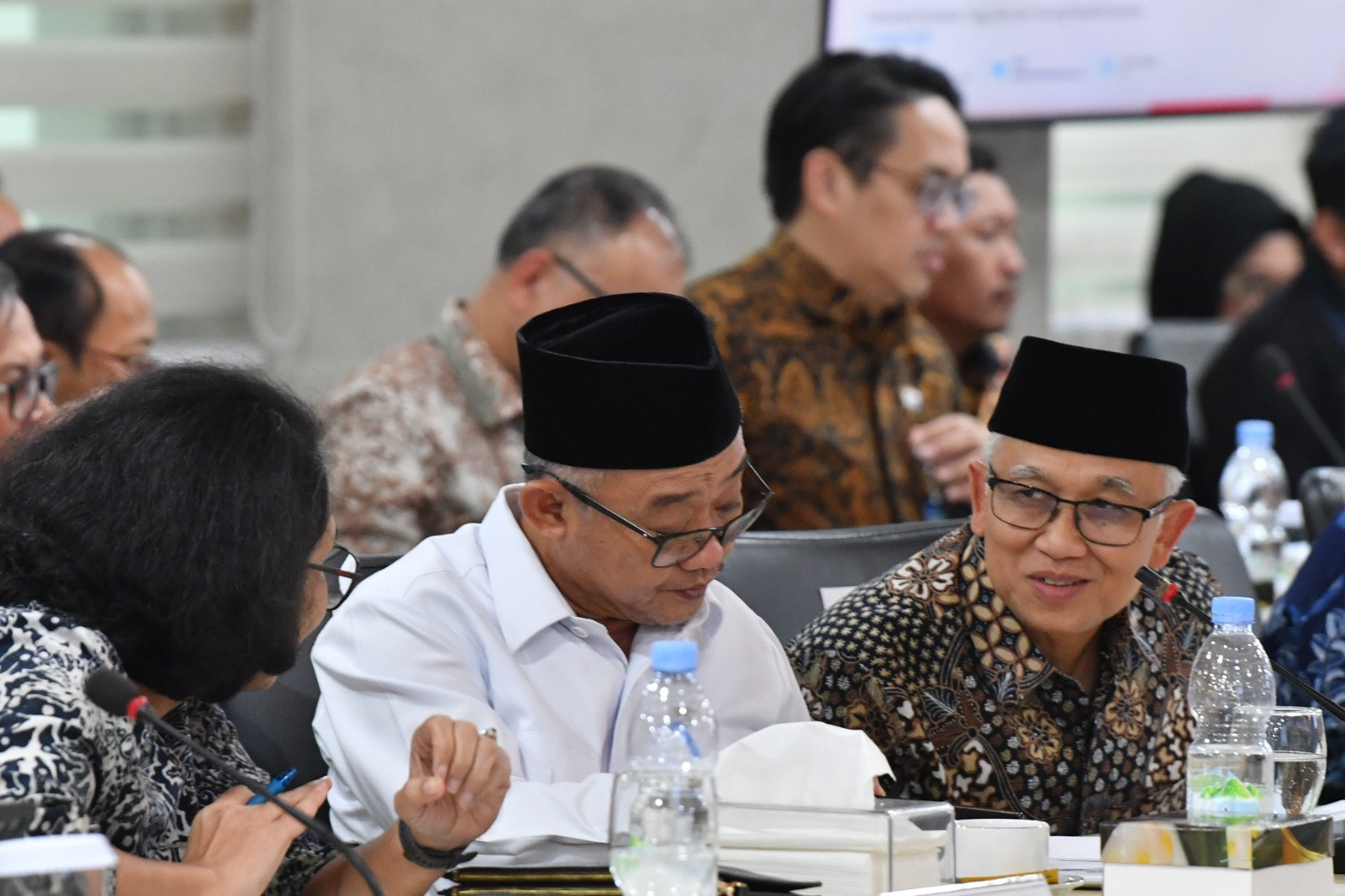 Mendikdasmen Pastikan Guru Makin Sejahtera, Komite III DPD RI Dengar Penataan 2027